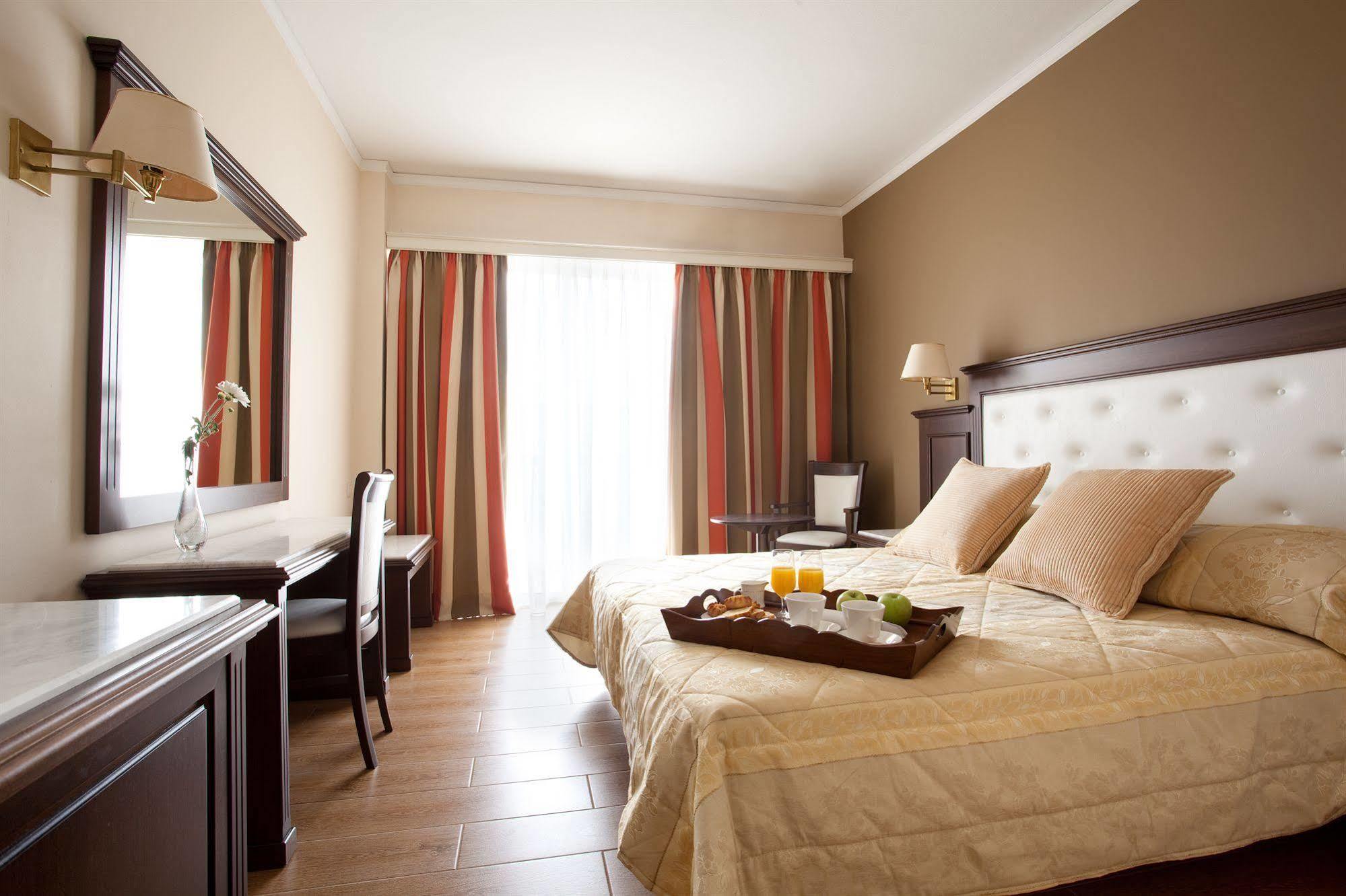 Achillion Palace Rethymno Quarto foto